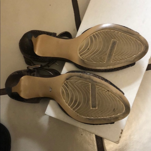 Nine West animal print heels EUC 3” heels - Picture 2 of 4